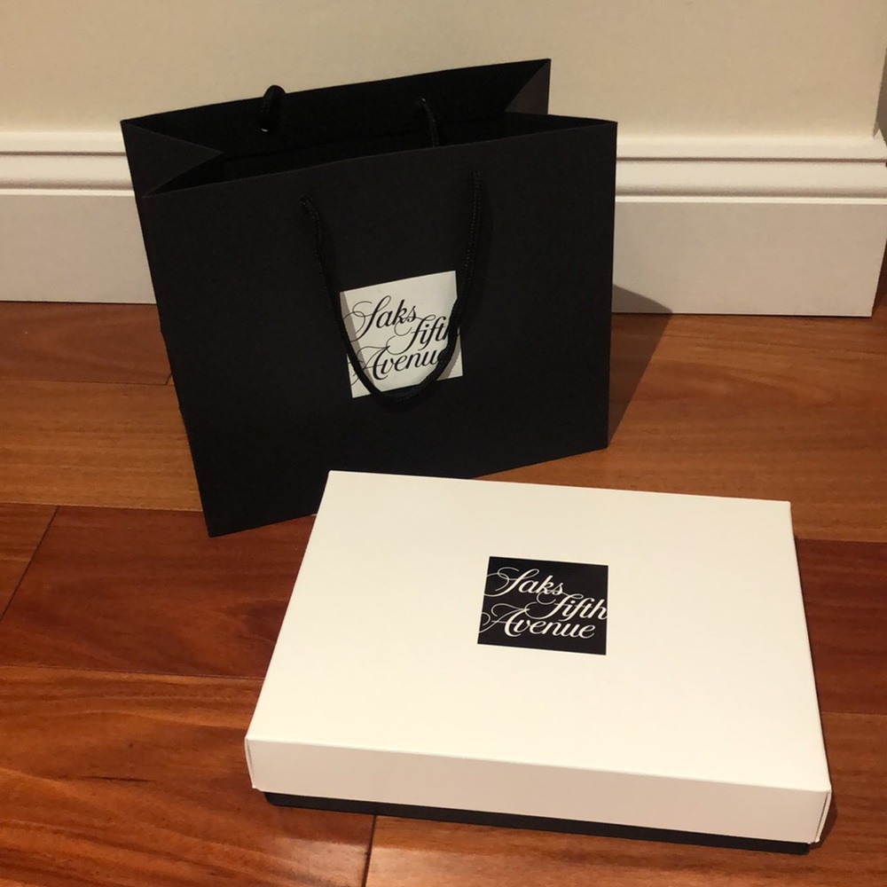 SAKS FIFTH AVENUE GIFT BOX & BAG